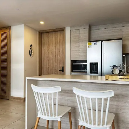 Shoreline Escape - Private Pool -