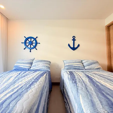 Shoreline Escape - Private Pool - Apartamento