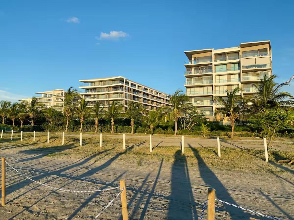 Shoreline Escape - Private Pool - Apartment